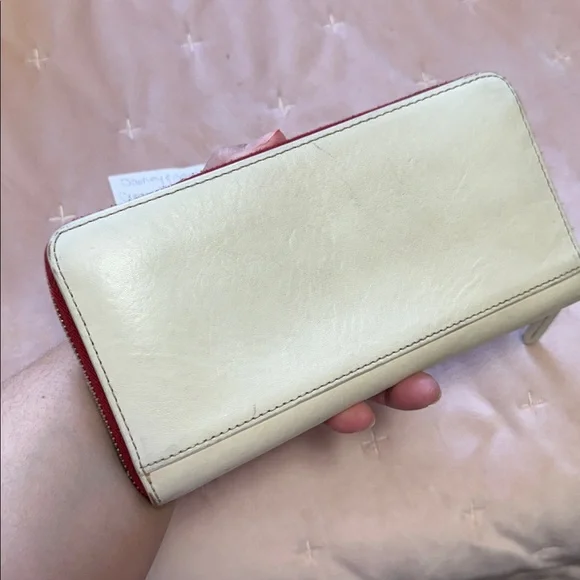 Dooney & Bourke LG Toscana Cream and Red Leather Wallet - Picture 3 of 14